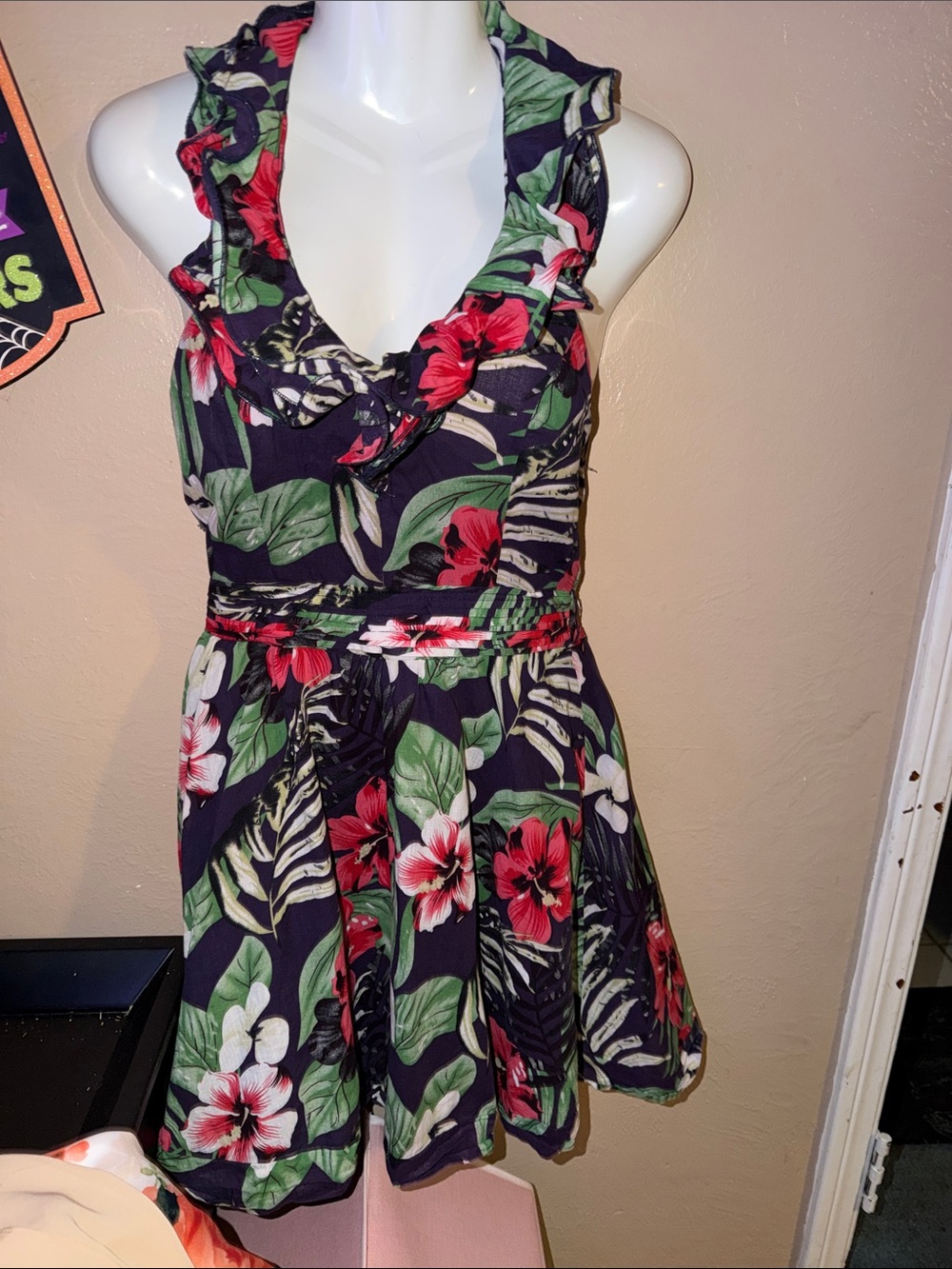 Super flattering Navy Floral Ruffle Halter Dress size small with cinch waistband